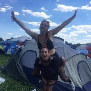 Meet your Posher, Chloe